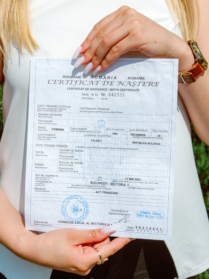 Certificatul de nastere romanesc